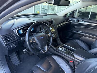 2018 Ford Fusion Energi Titanium   - Photo 11 - Tarzana, CA 91356