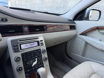 2008 Volvo XC70 3.2   - Photo 21 - Tarzana, CA 91356