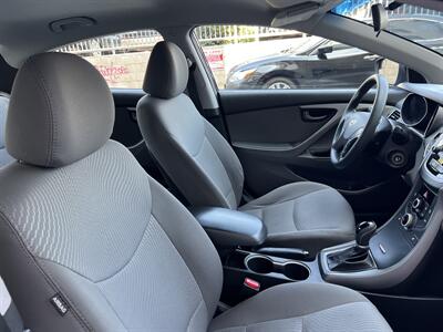 2014 Hyundai ELANTRA SE   - Photo 15 - Tarzana, CA 91356