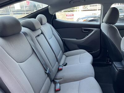2014 Hyundai ELANTRA SE   - Photo 14 - Tarzana, CA 91356