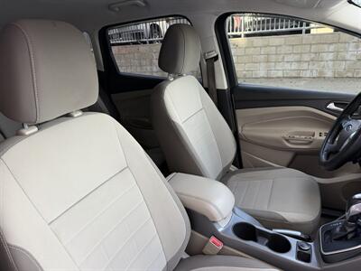 2013 Ford C-MAX Hybrid SE   - Photo 18 - Tarzana, CA 91356