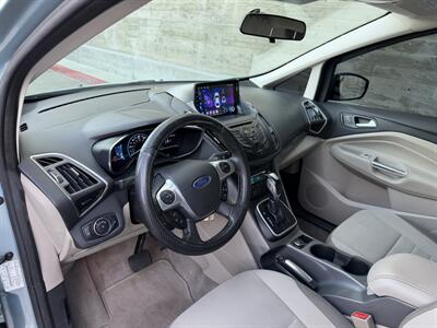 2013 Ford C-MAX Hybrid SE   - Photo 12 - Tarzana, CA 91356