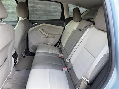 2013 Ford C-MAX Hybrid SE   - Photo 13 - Tarzana, CA 91356