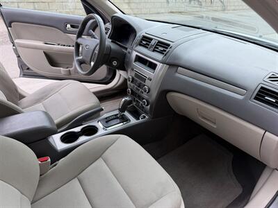 2010 Ford Fusion Hybrid   - Photo 16 - Tarzana, CA 91356