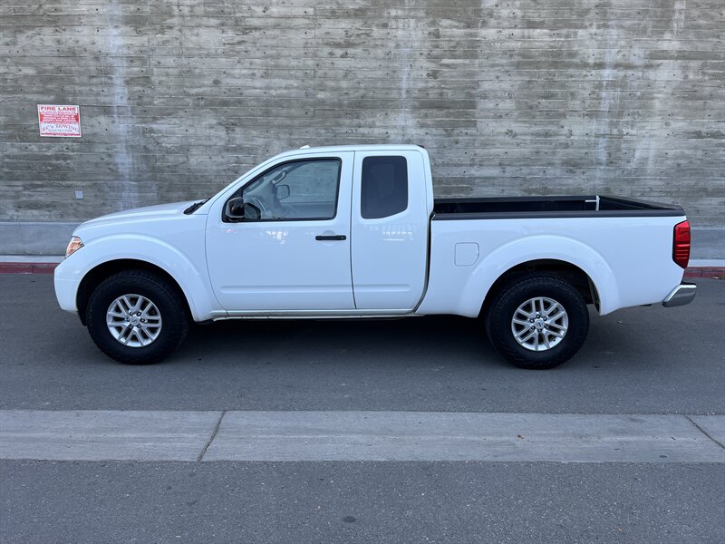 2014 Nissan Frontier SV V6  