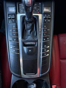 2017 Porsche Macan S   - Photo 23 - Tarzana, CA 91356