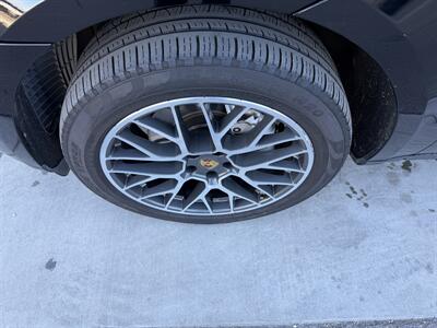 2017 Porsche Macan S   - Photo 9 - Tarzana, CA 91356