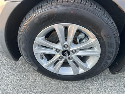 2013 Hyundai SONATA GLS   - Photo 7 - Framingham, MA 01702