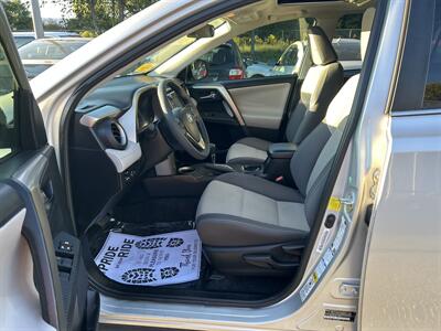 2014 Toyota RAV4 XLE   - Photo 10 - Framingham, MA 01702