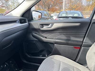 2021 Ford Escape SE   - Photo 12 - Framingham, MA 01702