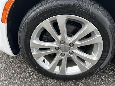 2016 Chrysler 200 Limited - Photo 7 - Framingham, MA 01702