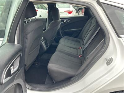 2016 Chrysler 200 Limited - Photo 10 - Framingham, MA 01702
