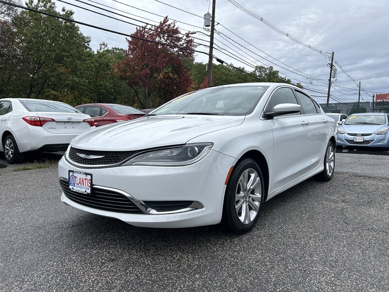 2016 Chrysler 200 Limited