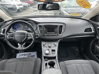 2016 Chrysler 200 Limited - Photo 11 - Framingham, MA 01702