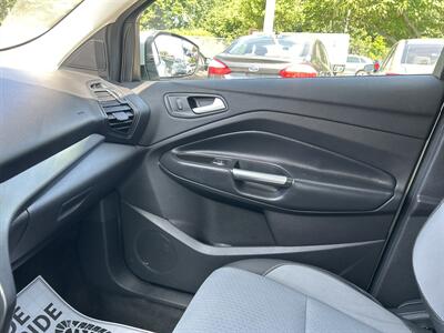 2019 Ford Escape SE   - Photo 12 - Framingham, MA 01702