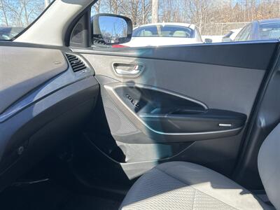 2016 Hyundai SANTA FE Sport 2.4L - Photo 12 - Framingham, MA 01702