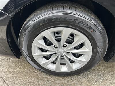 2015 Toyota Camry LE   - Photo 7 - Framingham, MA 01702