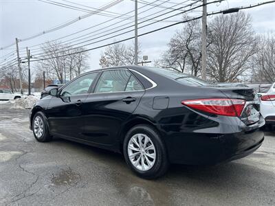 2015 Toyota Camry LE   - Photo 6 - Framingham, MA 01702