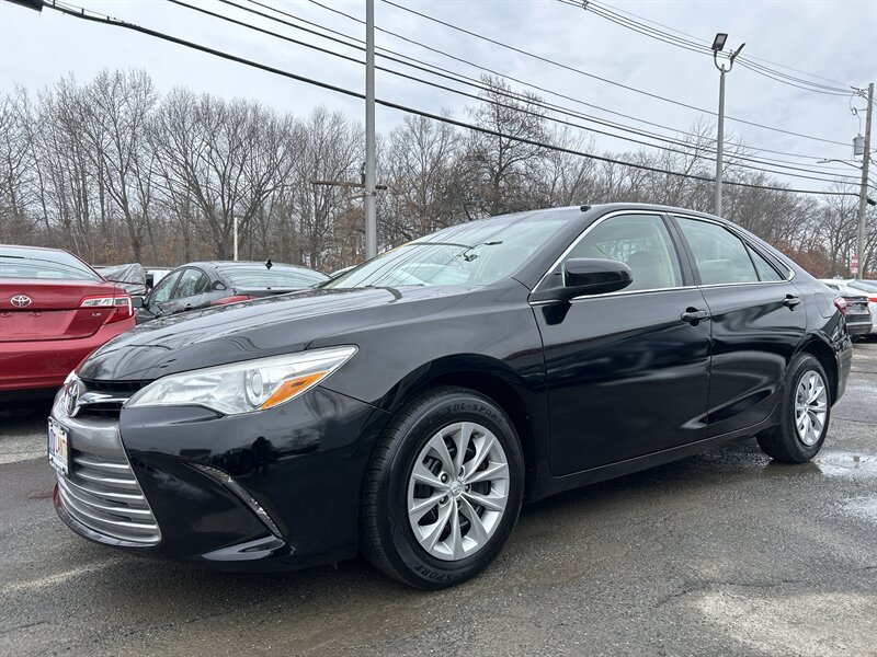 2015 Toyota Camry LE   - Photo 1 - Framingham, MA 01702
