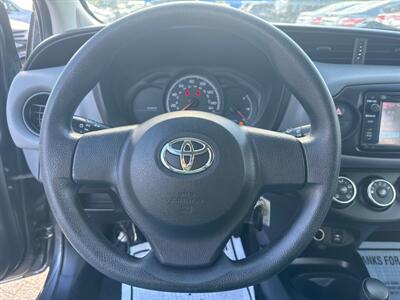 2015 Toyota Yaris 5-Door LE   - Photo 10 - Framingham, MA 01702