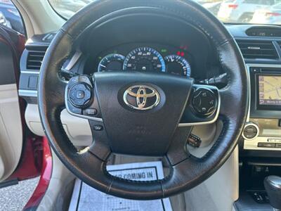 2012 Toyota Camry Hybrid XLE   - Photo 13 - Acton, MA 01720