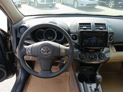 2012 Toyota RAV4   - Photo 11 - Acton, MA 01720