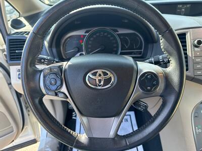 2015 Toyota Venza XLE   - Photo 12 - Acton, MA 01720