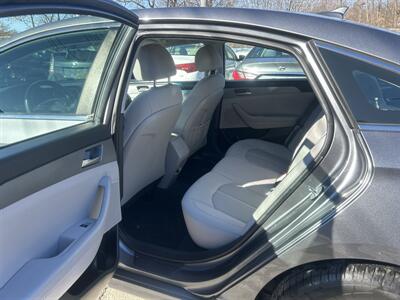 2018 Hyundai SONATA SE - Photo 10 - Framingham, MA 01702