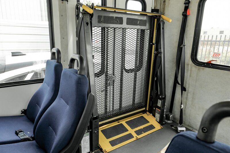 2014 Ford E-Series Chassis E-350 SD SHUTTLE VAN 10 PASSANGER - Photo 37 - Dallas, TX 75229