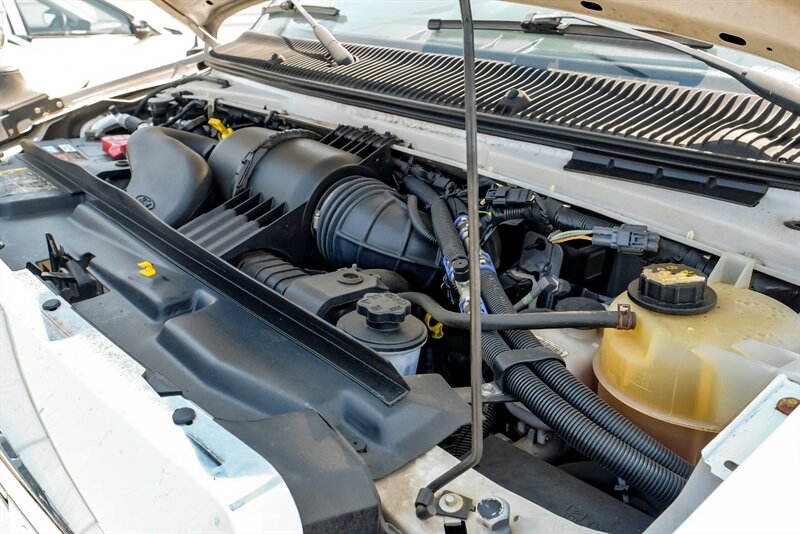 2014 Ford E-Series Chassis E-350 SD SHUTTLE VAN 10 PASSANGER - Photo 40 - Dallas, TX 75229