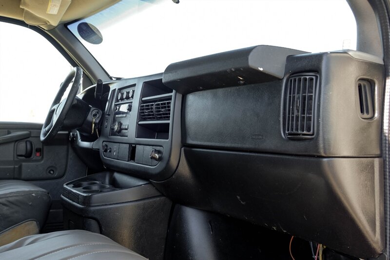 2012 Chevrolet Express 2500 - Photo 10 - Dallas, TX 75229