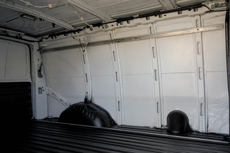 2012 Chevrolet Express 2500 - Photo 27 - Dallas, TX 75229