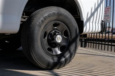 2012 Chevrolet Express 2500 - Photo 39 - Dallas, TX 75229