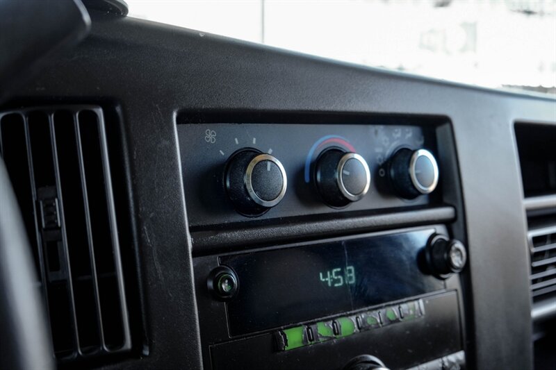 2012 Chevrolet Express 2500 - Photo 18 - Dallas, TX 75229