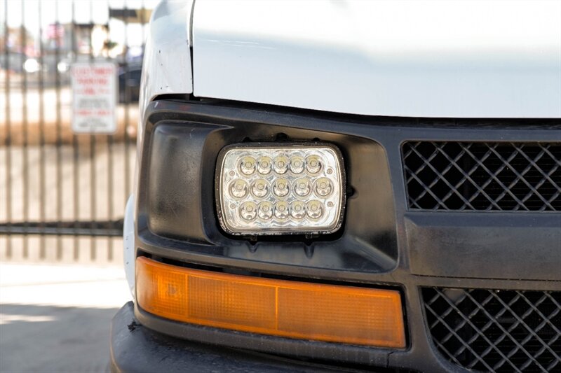 2012 Chevrolet Express 2500 - Photo 29 - Dallas, TX 75229