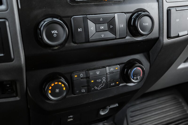 2022 Ford F450 FLATBED - Photo 20 - Dallas, TX 75229