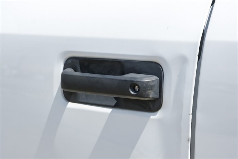 2022 Ford F450 FLATBED - Photo 33 - Dallas, TX 75229