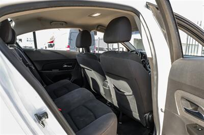 2013 Chevrolet Cruze ECO Auto   - Photo 29 - Dallas, TX 75229