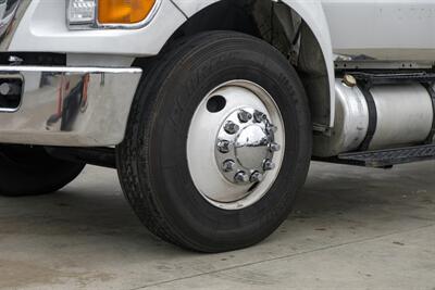 2013 FORD F-750 BOX VAN   - Photo 13 - Dallas, TX 75229