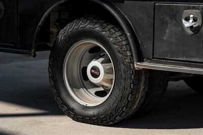 2019 GMC Sierra 3500HD FLATBED   - Photo 46 - Dallas, TX 75229