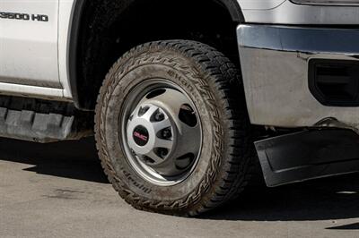 2019 GMC Sierra 3500HD FLATBED   - Photo 47 - Dallas, TX 75229