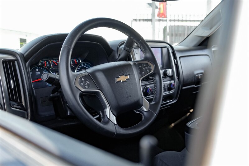 2015 Chevrolet Silverado 1500 LT photo