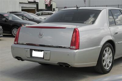 2008 Cadillac DTS   - Photo 10 - Dallas, TX 75229