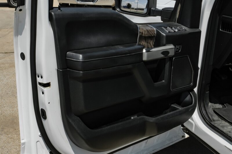 2019 Ford F-350 Super Duty Lariat - Photo 36 - Dallas, TX 75229