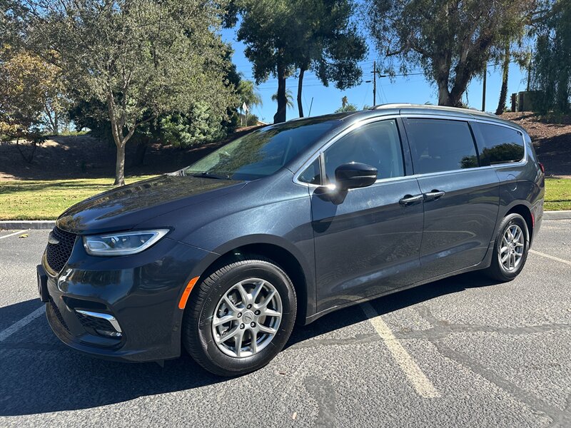 2021 Chrysler Pacifica Touring