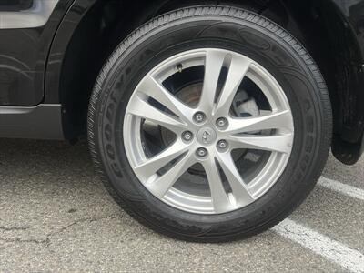 2011 Hyundai SANTA FE Limited   - Photo 27 - Escondido, CA 92025