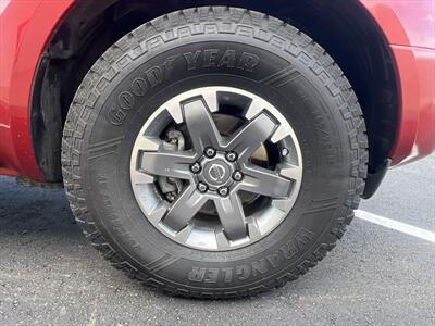 2016 Nissan Frontier Desert Runner   - Photo 2 - Escondido, CA 92025
