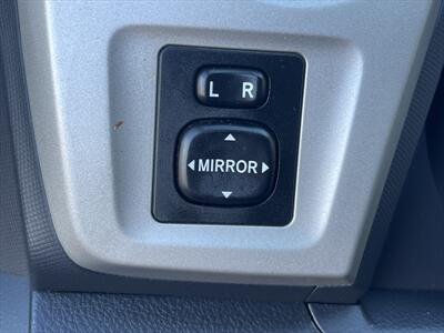 2011 Toyota Matrix   - Photo 6 - Escondido, CA 92025