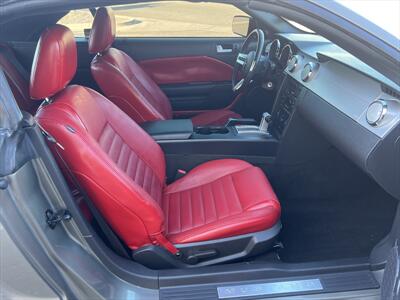 2005 Ford Mustang V6 Deluxe   - Photo 5 - Escondido, CA 92025