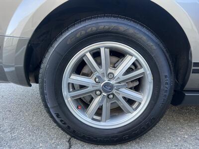 2005 Ford Mustang V6 Deluxe   - Photo 20 - Escondido, CA 92025